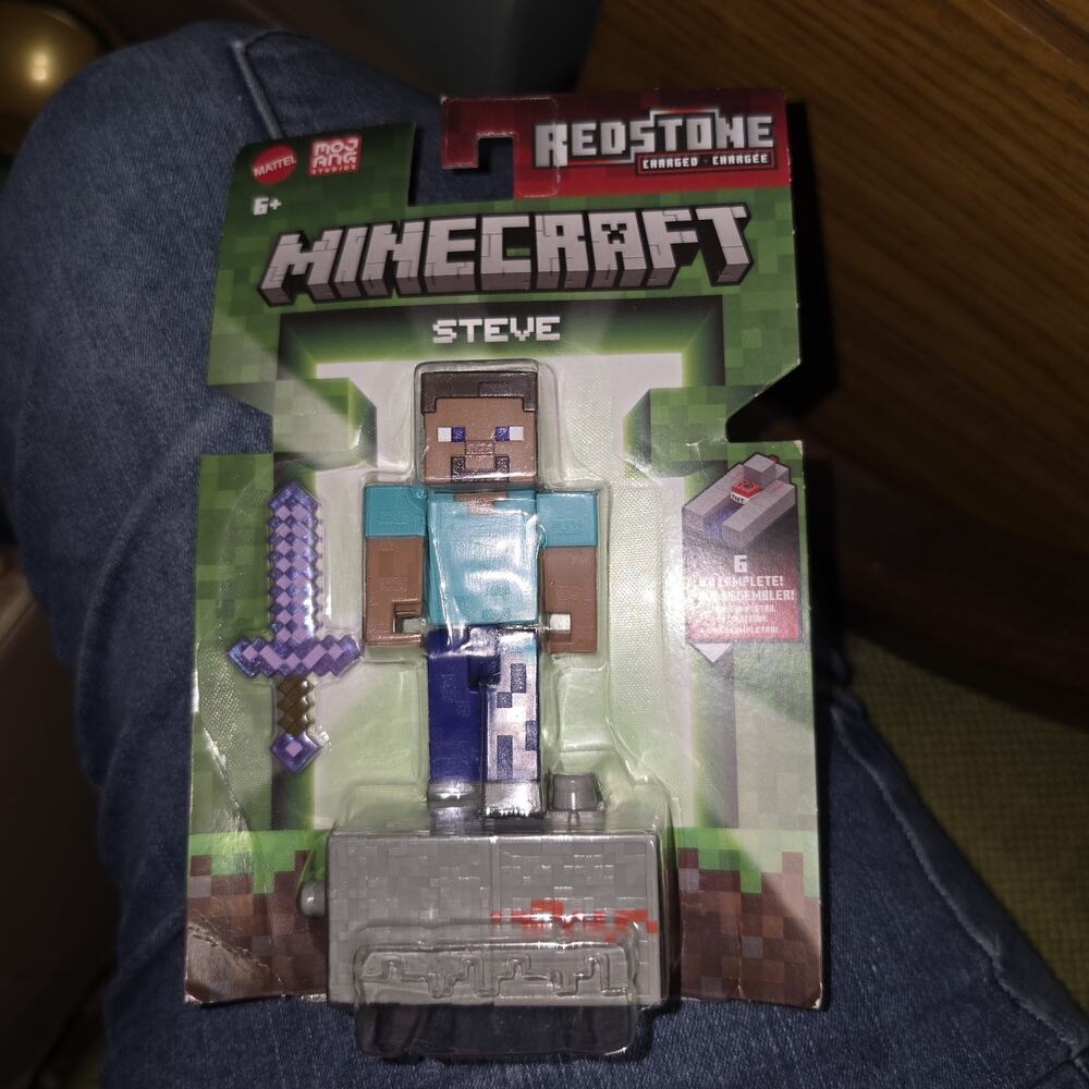 Mattel Minecraft Steve Redstone charged NIP